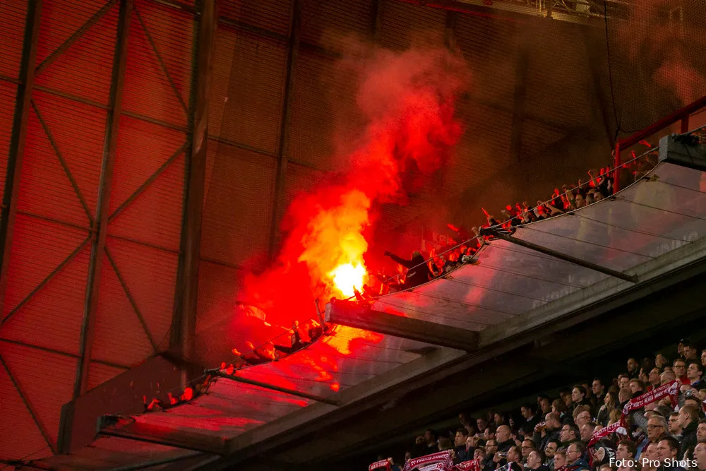 Foto: Heracles-supporters trokken veiligheidsnet kapot voor de derby