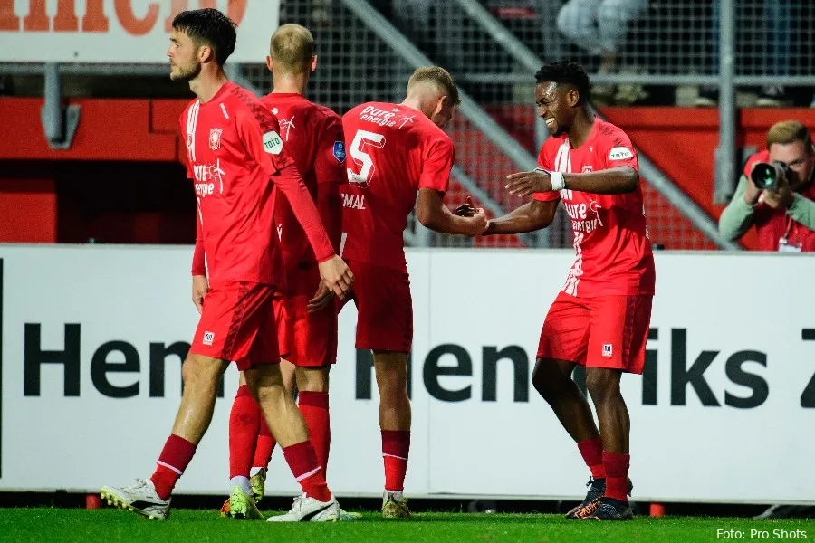 Wederom één FC Twente-speler opgenomen in Elftal van de Maand