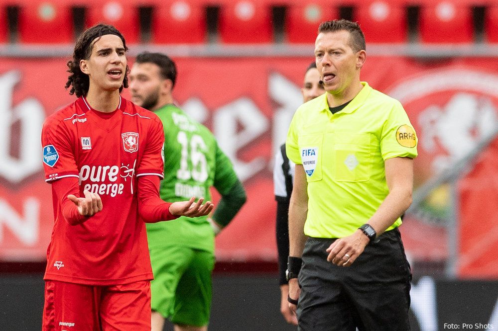 KNVB maakt scheidsrechter en VAR voor FC Twente - FC Groningen bekend