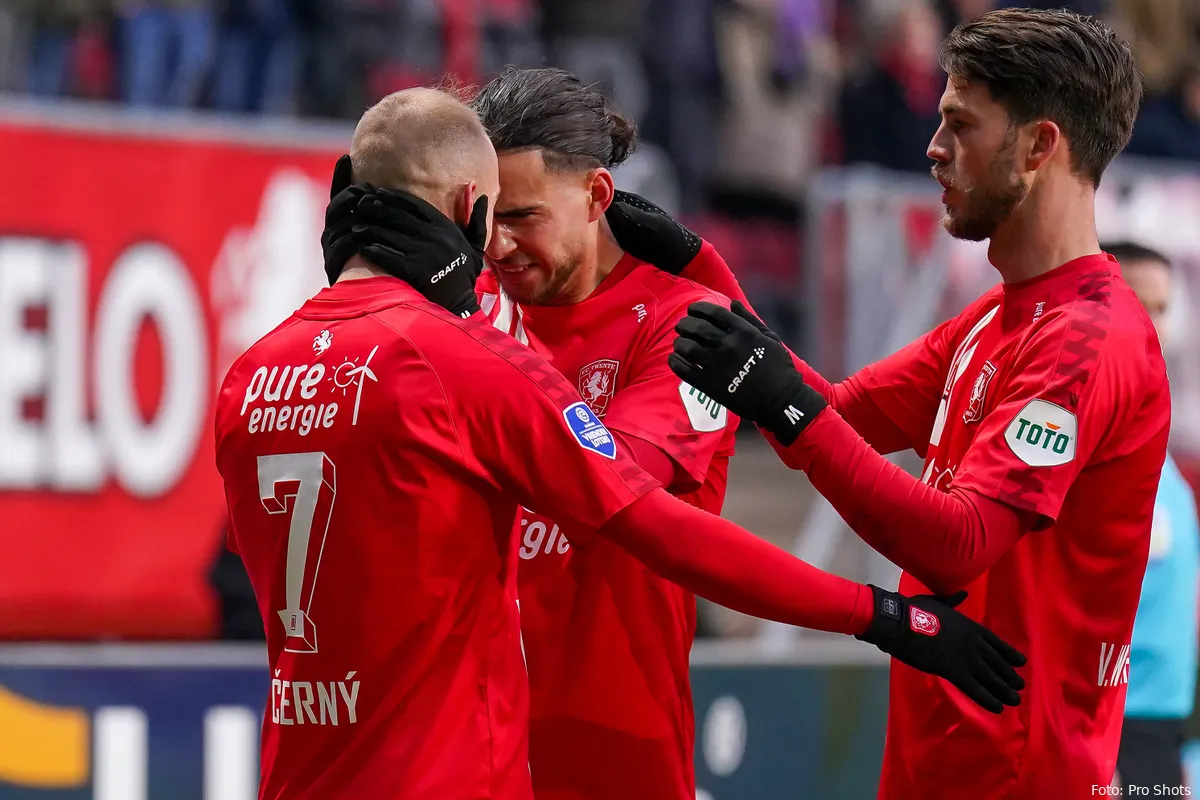 VAN BINNENUIT: Mooie acties bij goede overwinning in koude Veste