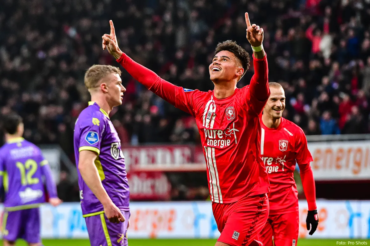Samenvatting FC Twente - FC Volendam seizoen 2022-2023 (3-0)