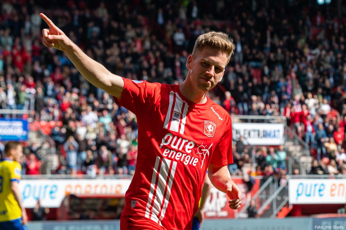 Smal wacht rustig af inzake mogelijke transfer: "Vind Twente een hele mooie club"