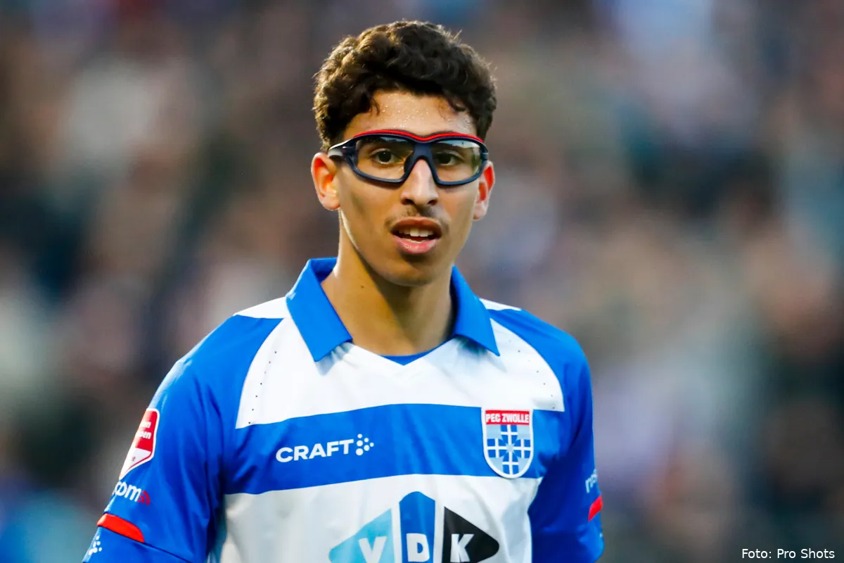 Video | Taha diep onder de indruk van supporters FC Twente: "Was gelijk verkocht"