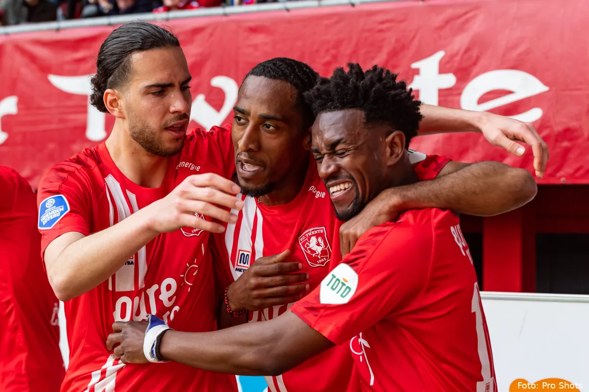 Ten Voorde stellig: "FC Twente had dit seizoen met Ajax en PSV moeten strijden"
