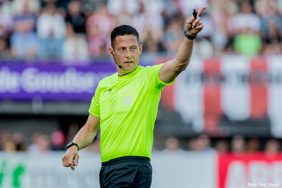 scheidsrechter jeroen manschot sparta fc twente play offs 2022 2023