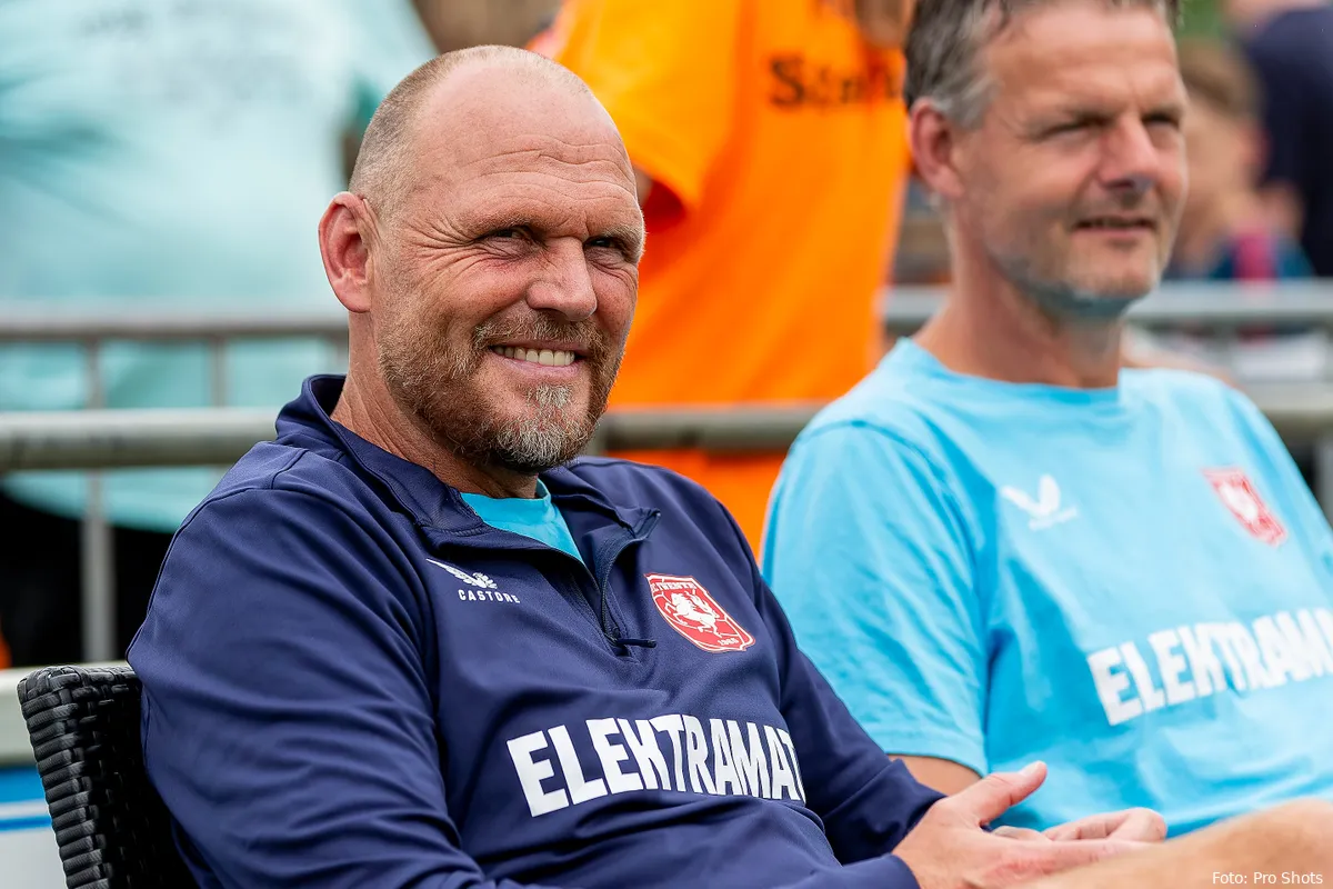 Oosting verklaart aanvallende wissel: "Ik heb niet getwijfeld"