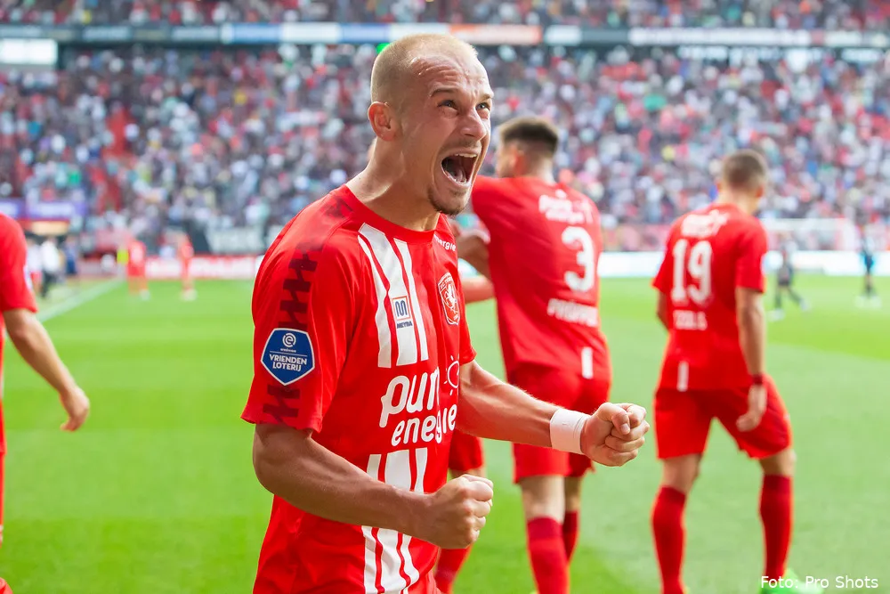 vaclav cerny juichen ontlading twente psv 2022 grolsch veste