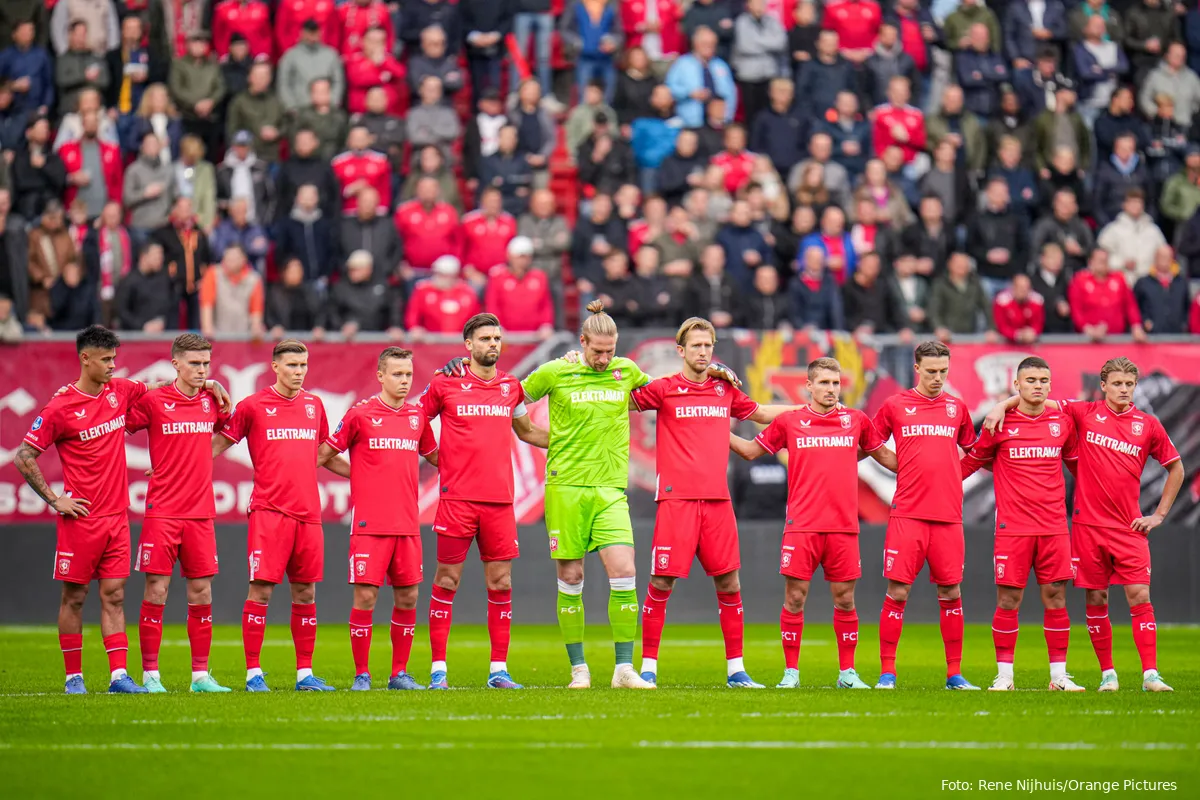 minuut stilte kalle oranen fc twente feyenoord oktober 2023