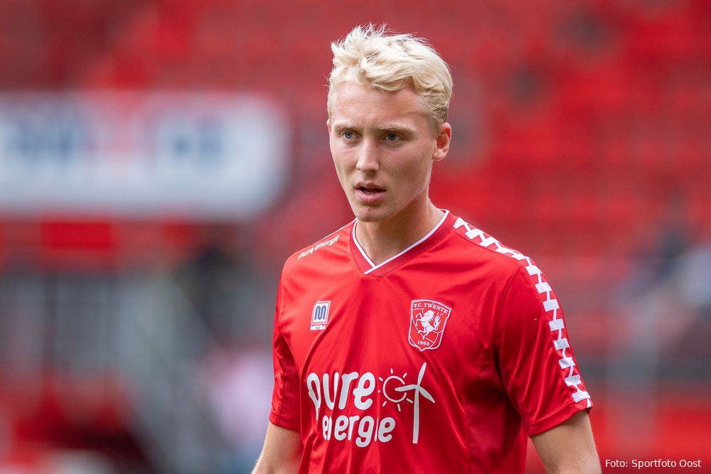 Staring de Busquets van FC Twente: "Een heel intelligente speler"