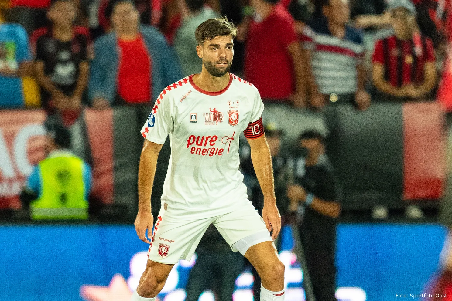 FC Twente gaat shirts afscheidswedstrijd Ruiz veilen