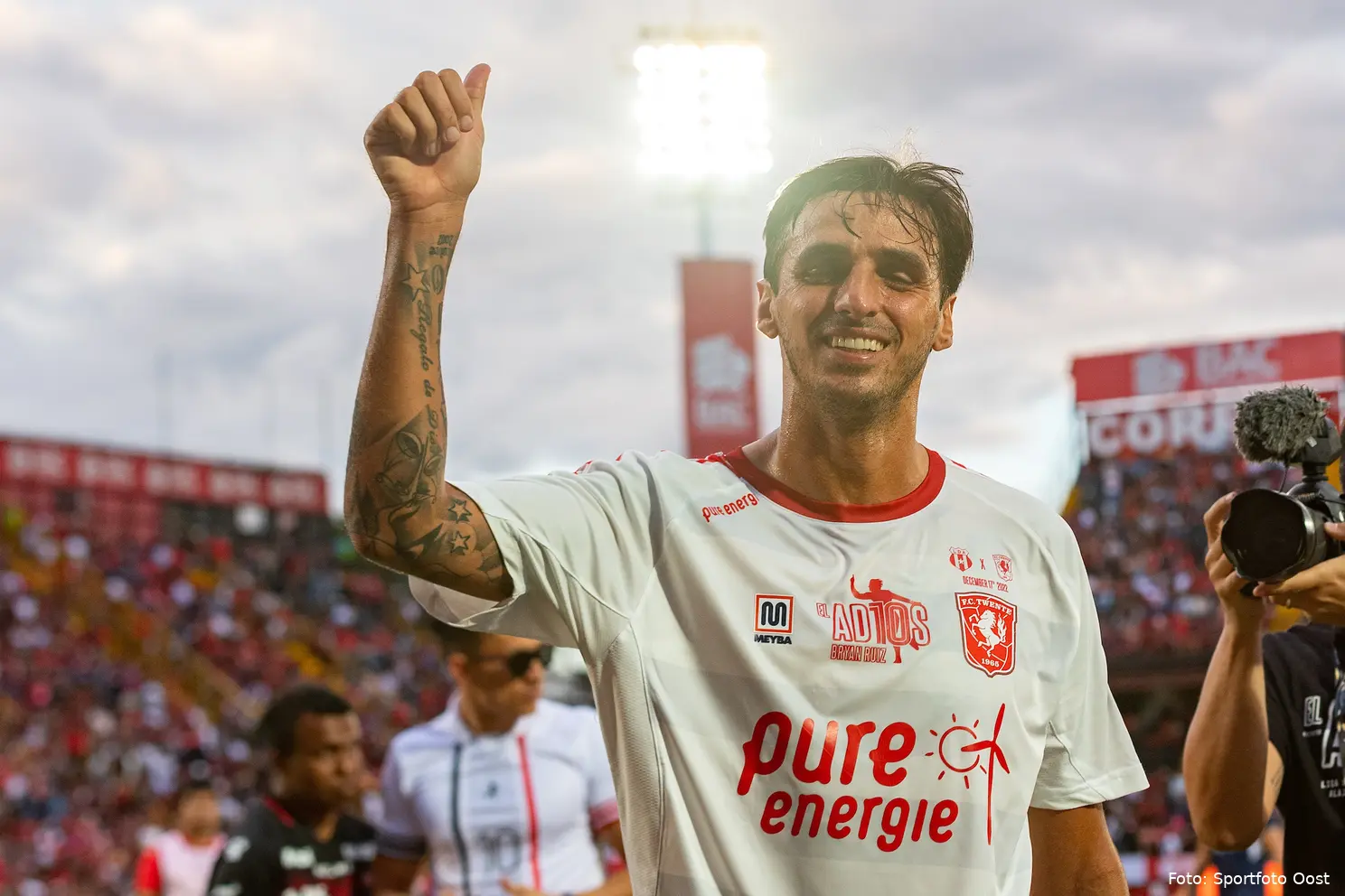 ruiz speciaal shirt twente afscheidswedsrijd alajuelense 2022 costa rica