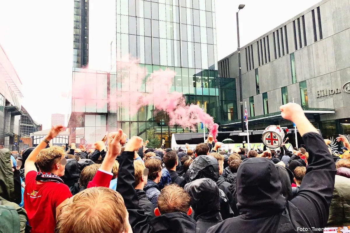 supportersview manchester united uitvak fc twente 2024 2025