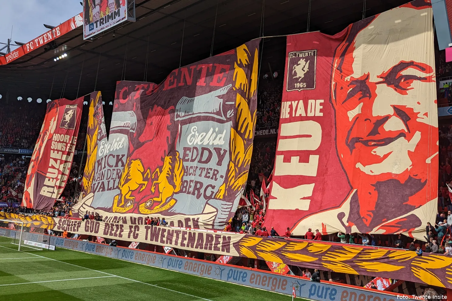 In beeld: Vak-P eert clubiconen met waanzinnige sfeeractie