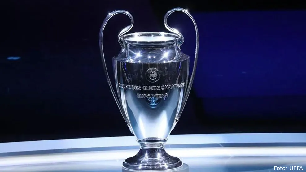 champions league beker close up