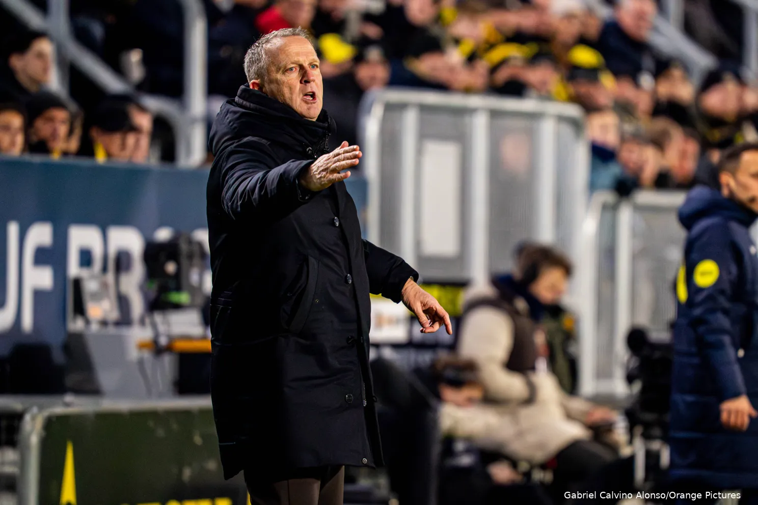 john-van-den-brom-wijzen-aggeren-trainer-nac-breda-fc-twente-2025-2026