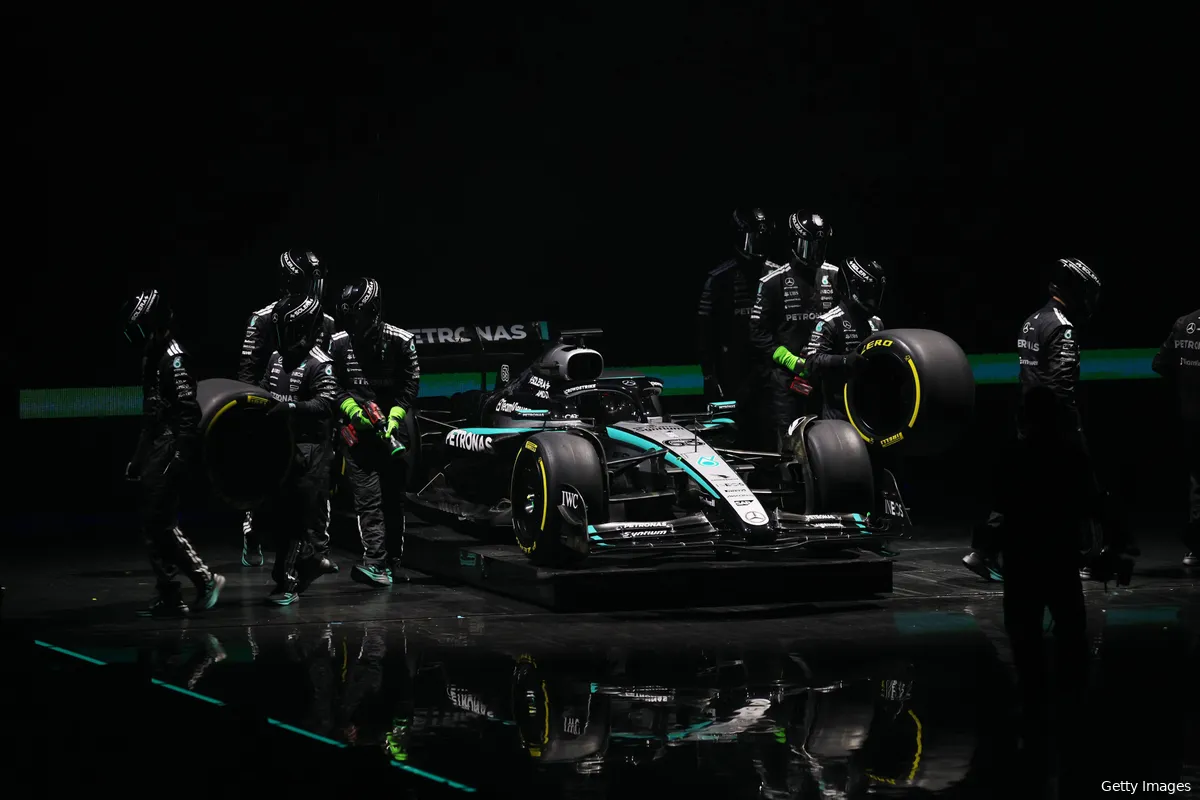 mercedes livery reveal 2