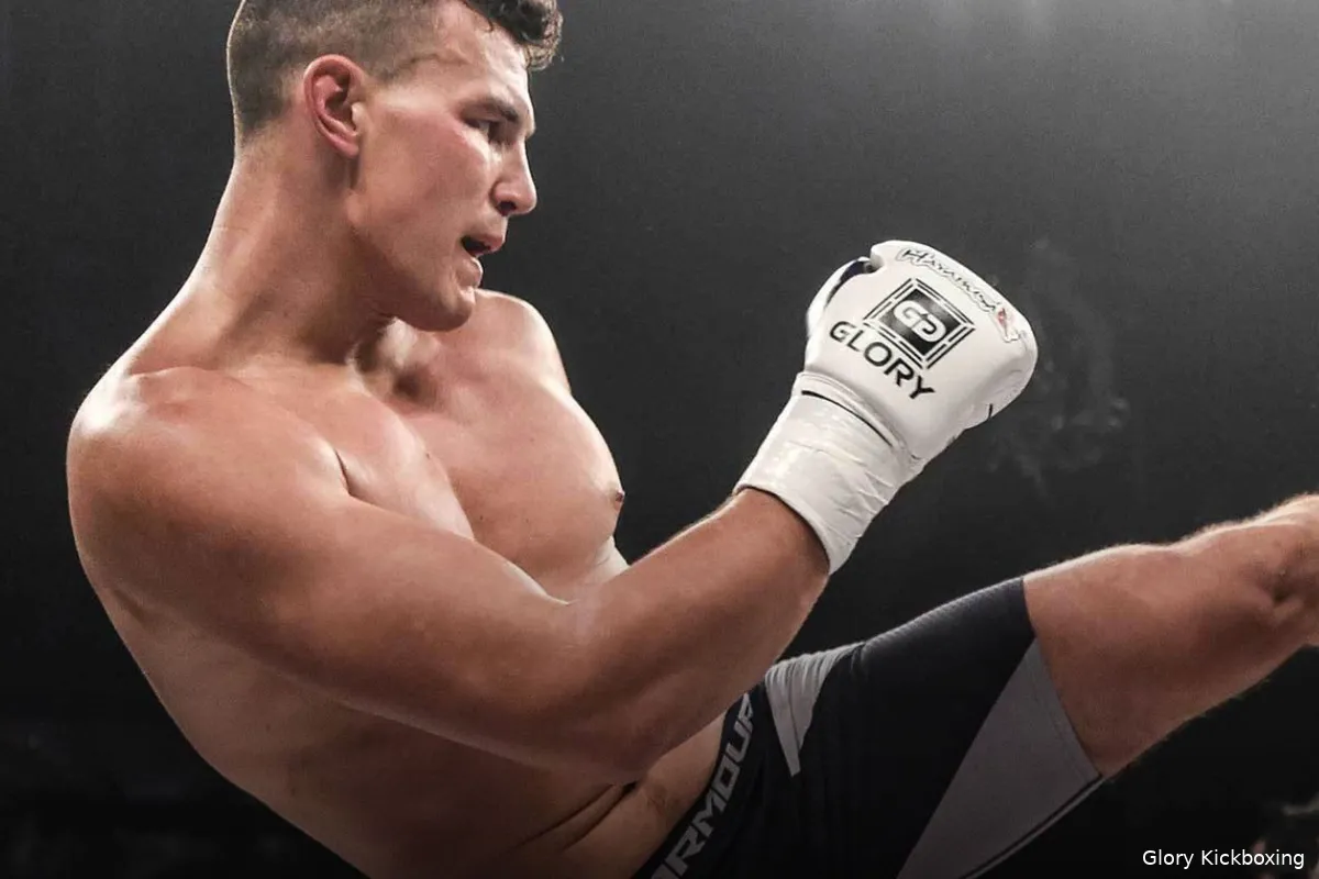 Glory topkickbokser vertrekt naar de UFC: 'Lucratief aanbod gehad?'