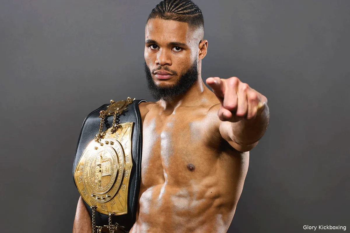 🎥 Schok in Parijs! Kwasi slaat Semeleer knockout en claimt Glory weltergewicht titel