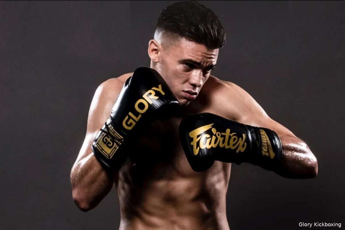 Mo Jaraya in actie tijdens groots kickboksevent in China