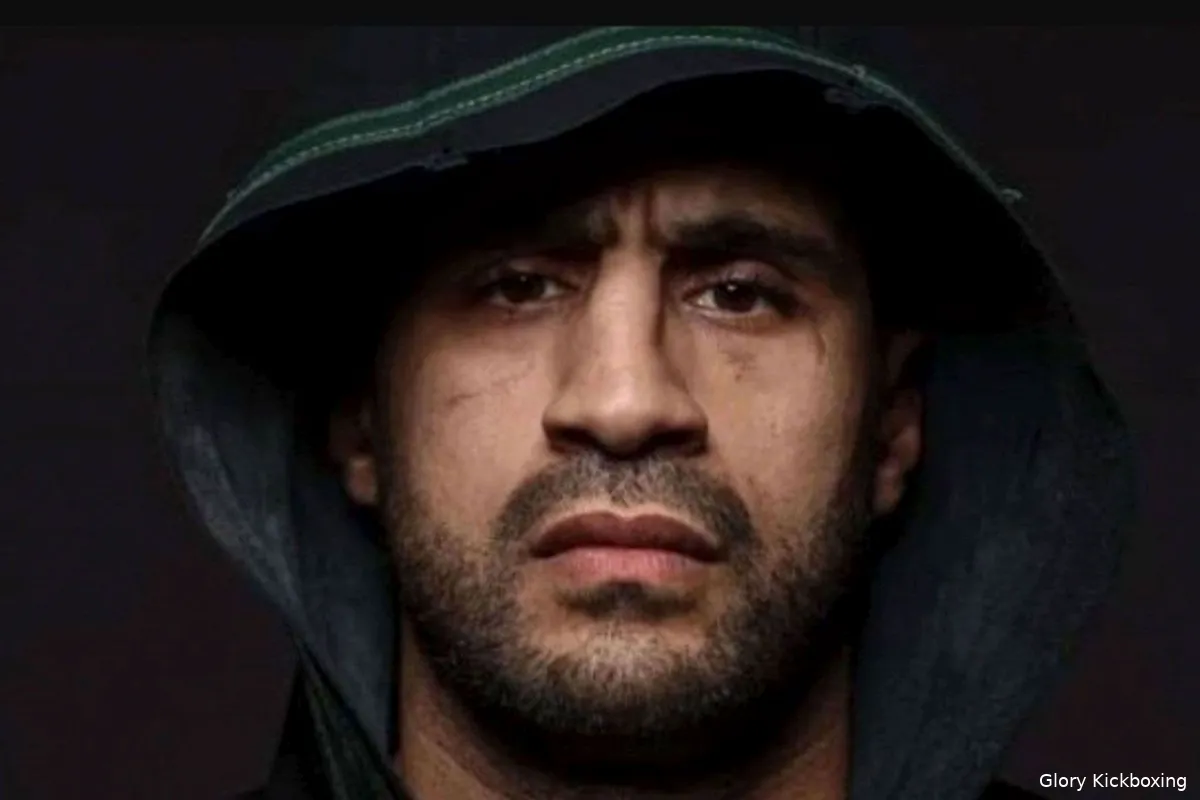Badr Hari schrijft geschiedenis met brute knock-out