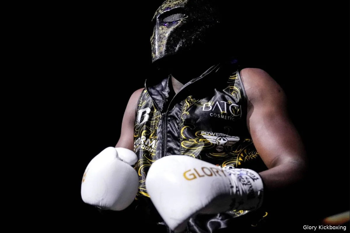 Glory-kampioen Mory Kromah daagt iedereen uit, fans komen massaal met één naam