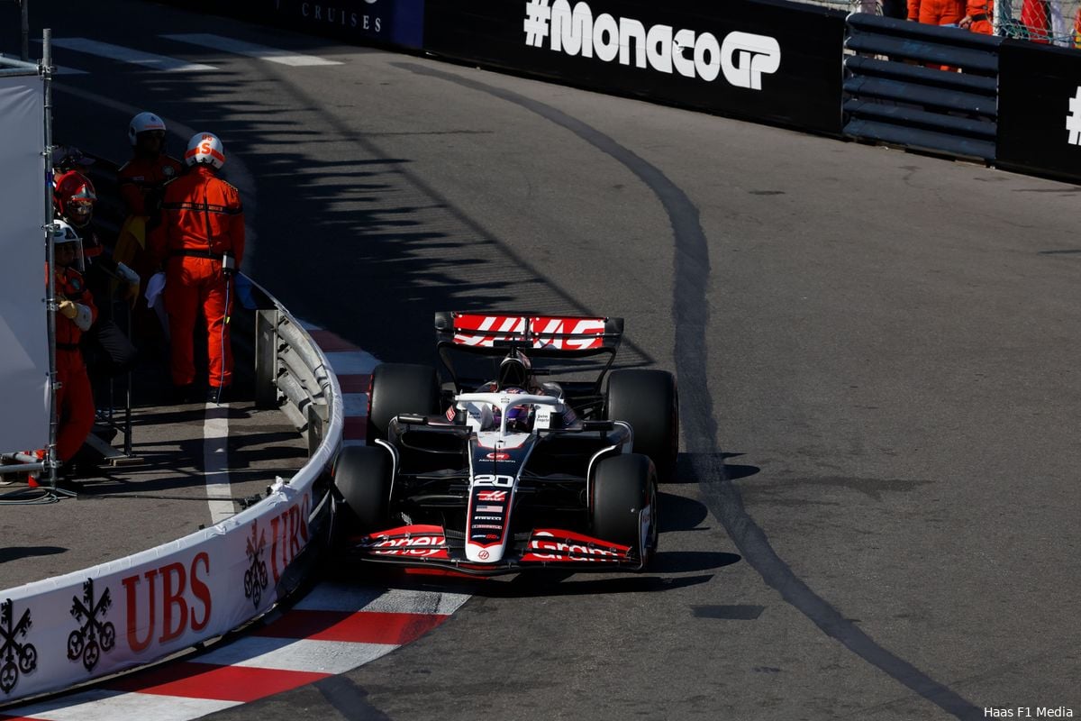 Magnussen legt schuld crash bij Pérez: 'Kwam niet uit het niets tevoorschijn'