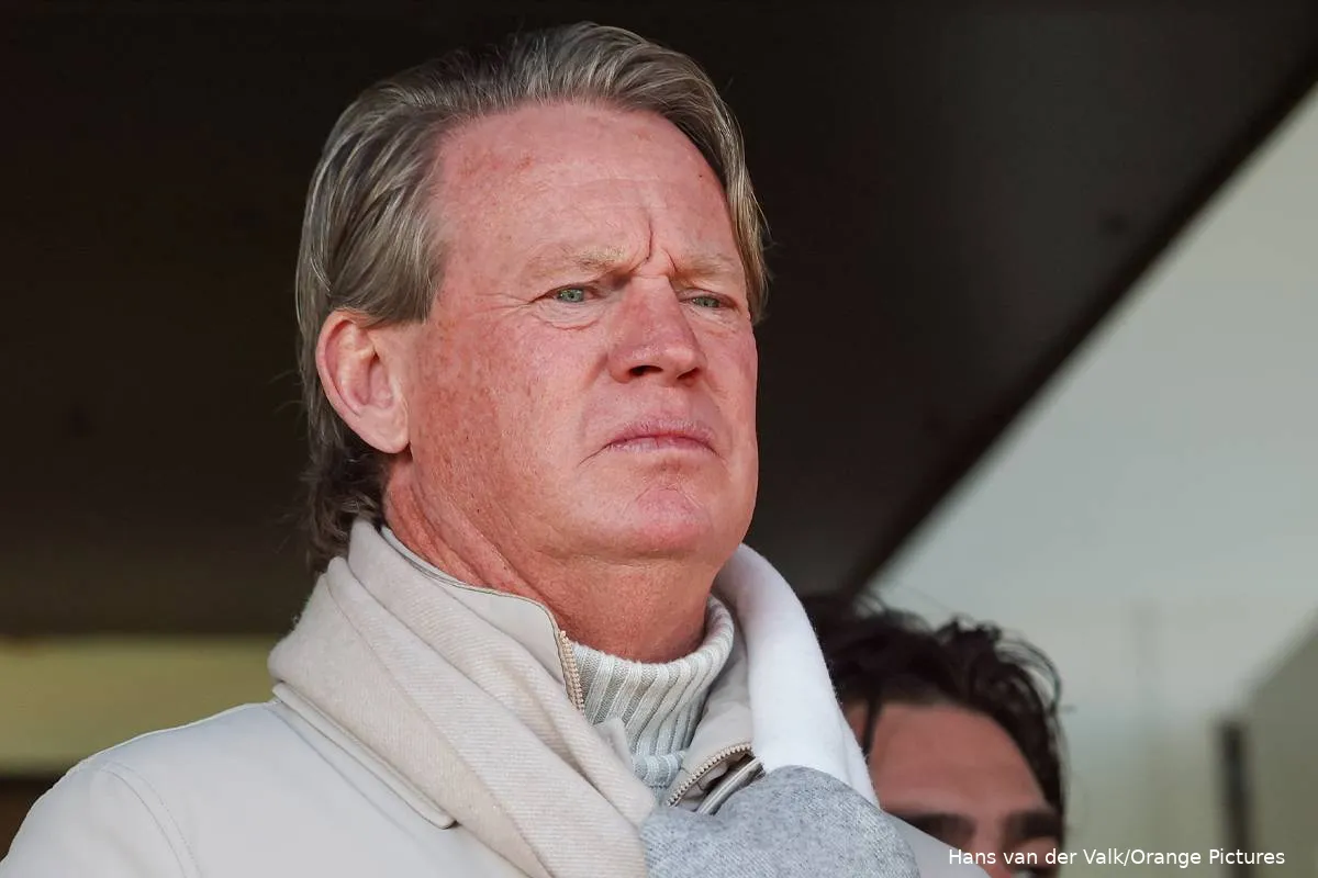 mario been kijkt bedenkelijk