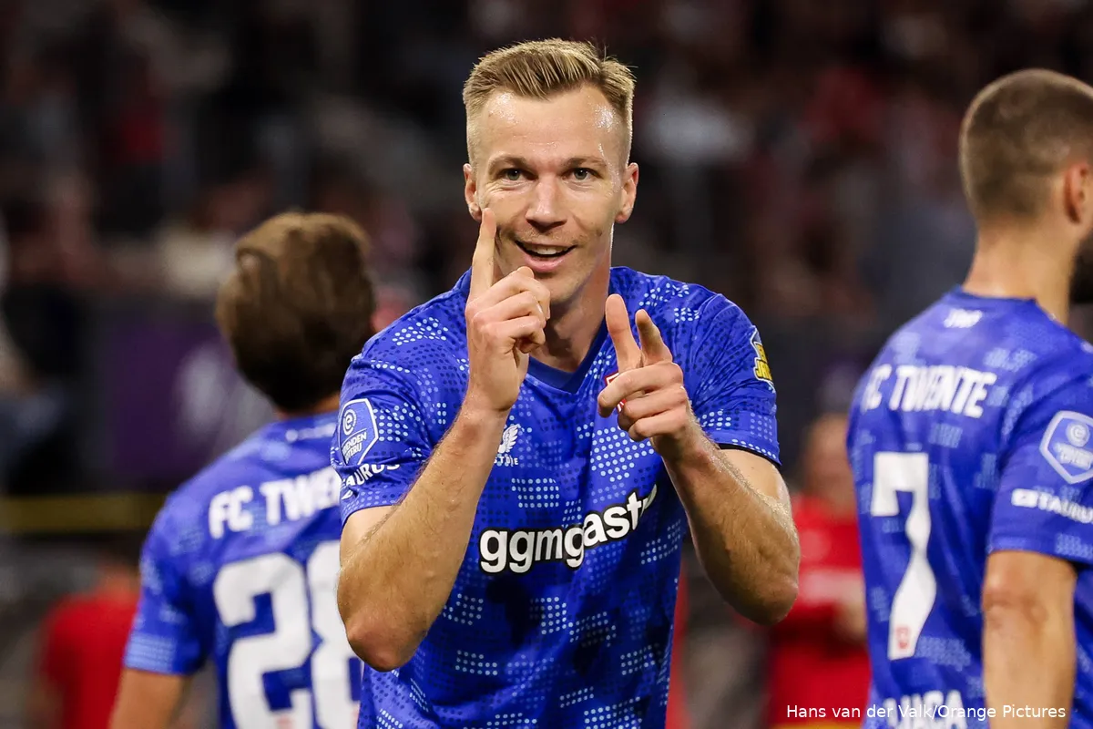 arno-verschueren-close-up-handpistolen-juichen-sparta-rotterdam-fc-twente-2025-2026