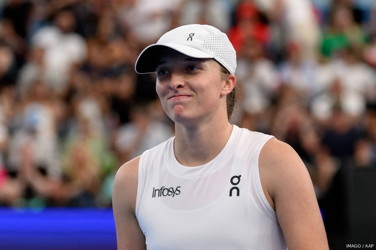 Swiatek Told To 'Improve' Her 'Awkward' New Serve After Australian Open Shock