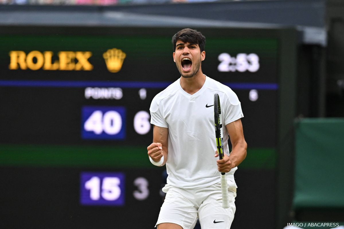 Alcaraz Reaches Back-To-Back Wimbledon Finals After Beating Medvedev In Four Sets