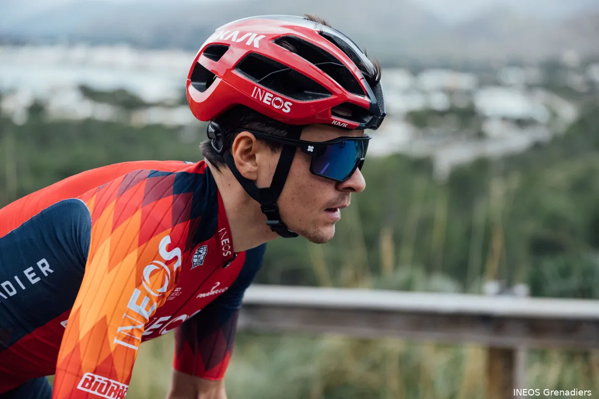 Pidcock miskeek zich op finish in Algarve: 'Pff, was nóg zeventig meter'