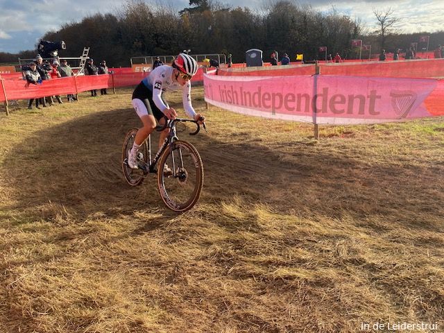 Voorbeschouwing WK veldrijden 2025 - beloften vrouwen | Bäckstedt tegen de rest met op maat gemaakt parcours