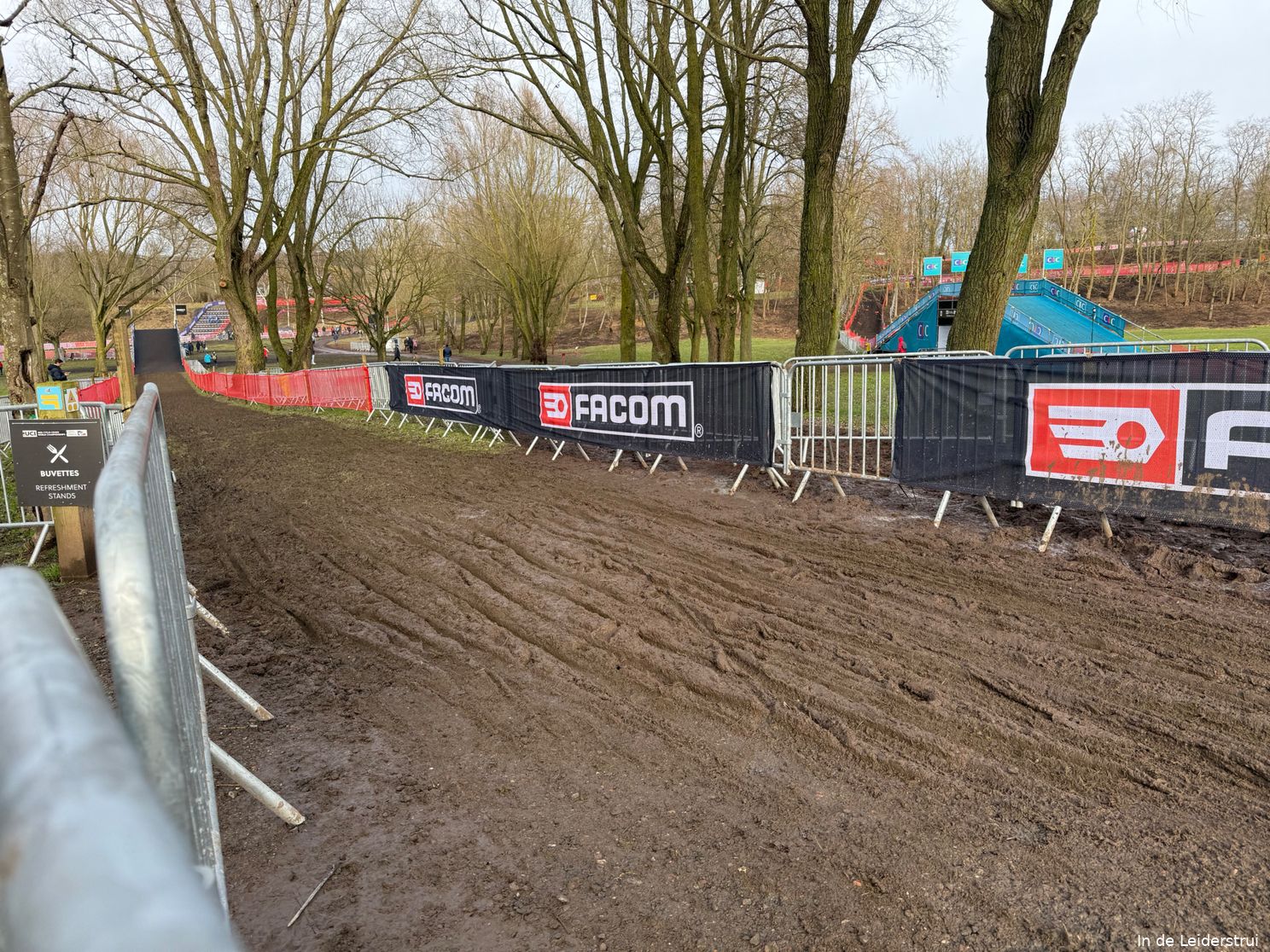 📸 Dit heeft het WK-parcours in Liévin in petto: vooral schuine kant aandachtspunt tijdens verkenning
