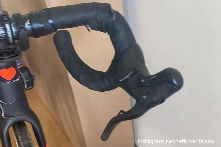 Vanbilsen (Cofidis) hard gevallen tijdens training: 'Verloor bewustzijn en slikte mijn tong in'