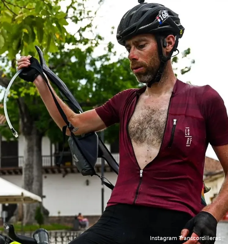 Hallucinaties, een Colombiaanse bakoven en een kapotte douchekop: dit is het relaas van Ten Dam in Transcordilleras