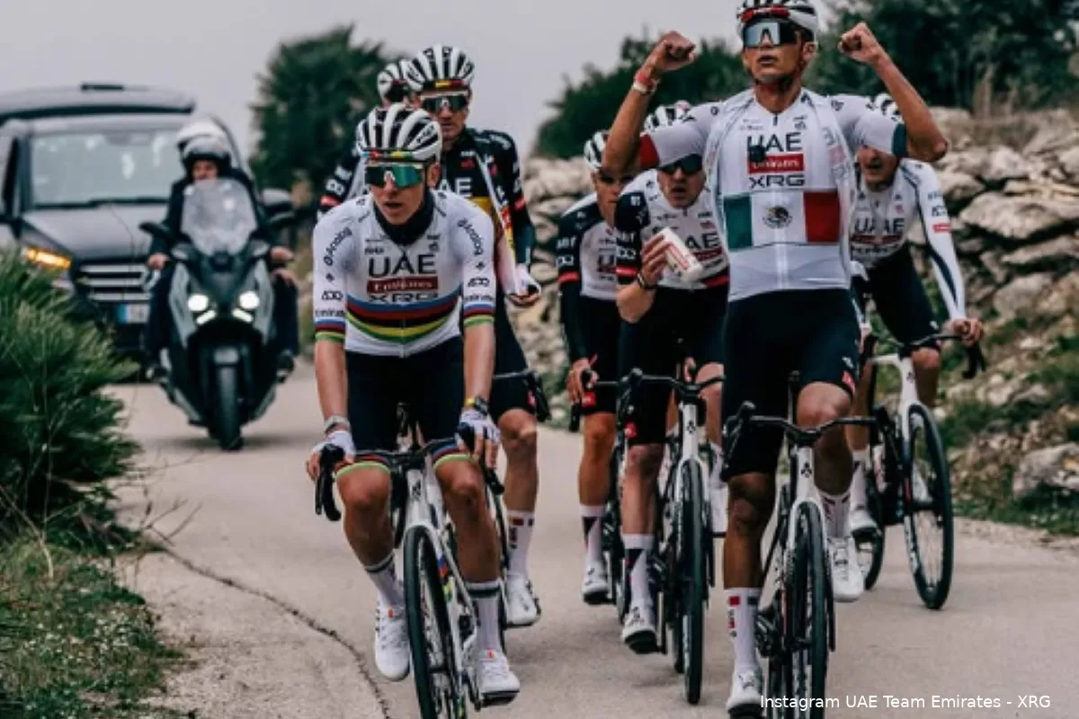 uae-del-toro-pogacar