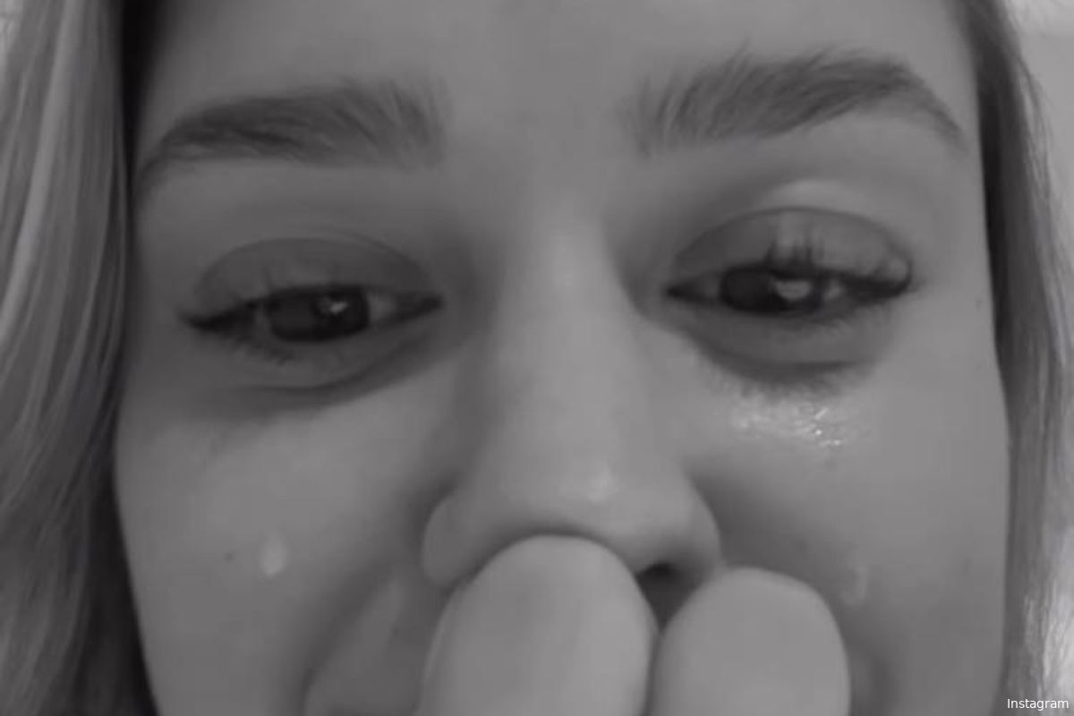 Zita Wauters barst in tranen uit en deelt droevig nieuws: "Raakt me tot in het diepst van mijn hart"