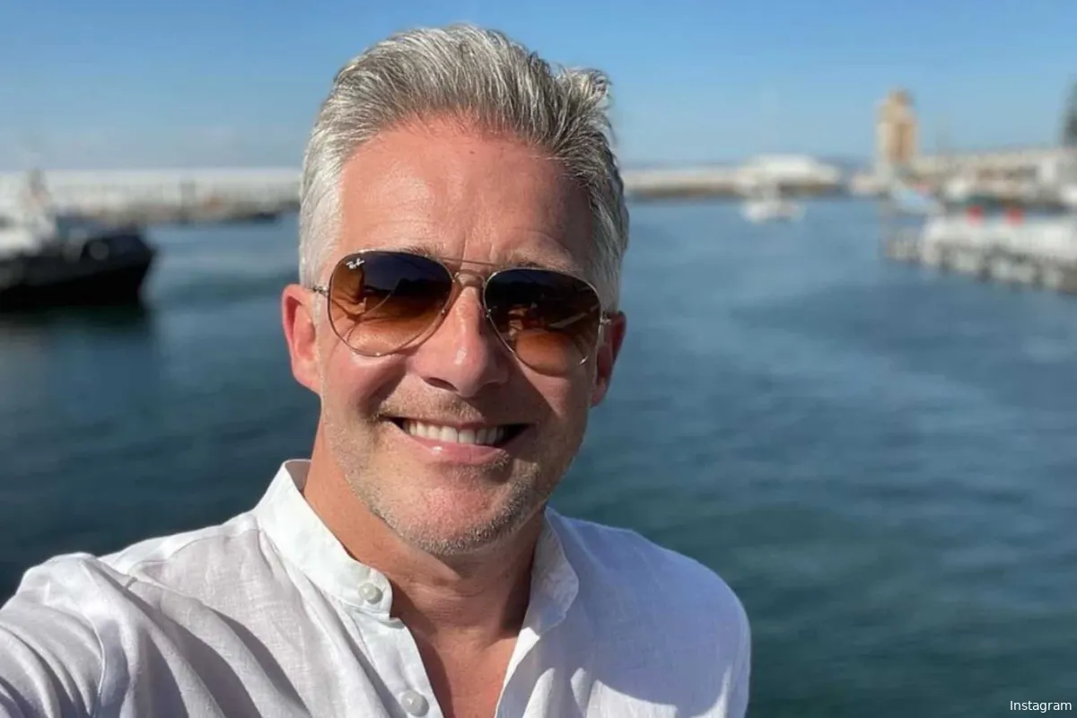 Zanger Christoff overstelpt met reacties nadat hij heuglijk nieuws bekendmaakt: "Gefeliciteerd!"
