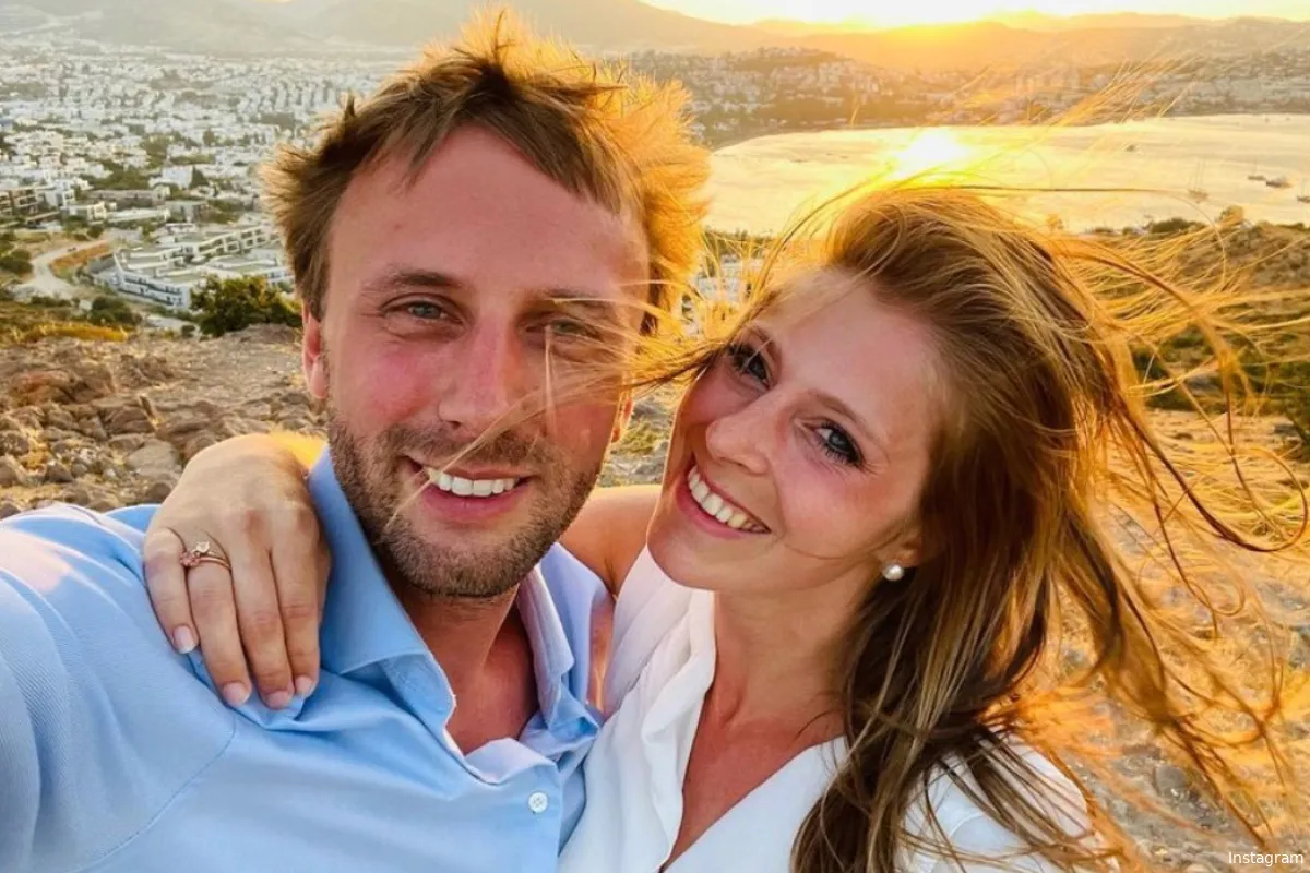 "Wow, zo mooi!": Florence uit 'Blind Getrouwd' overladen met complimenten nadat ze poseert in sexy badpak