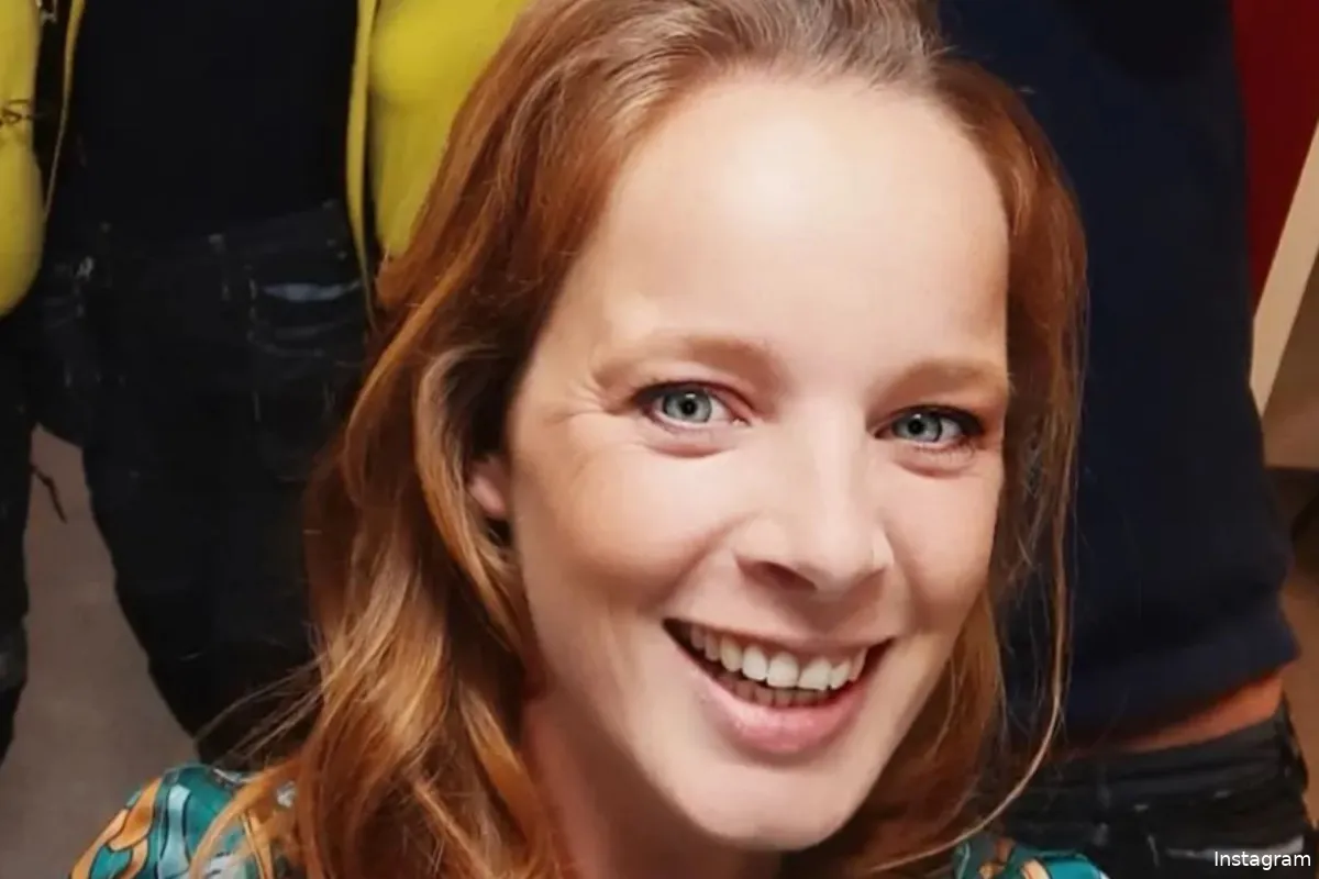 "Wat een lijf!": Daphne Paelinck laat Instagram bijna crashen nadat ze topless poseert op het strand