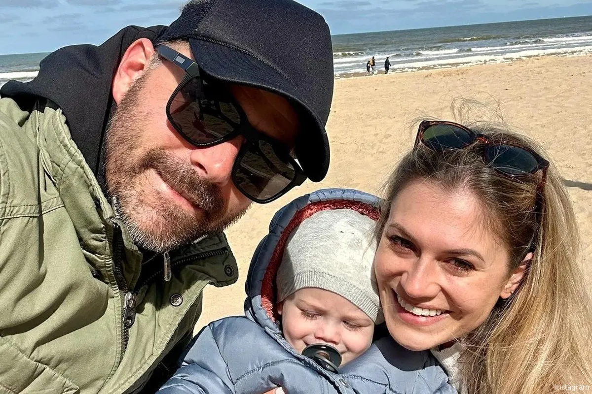 "Hoe cute is dit!": Kobe Ilsen doet iedereen smelten met magnifieke foto met zoontje Magnus