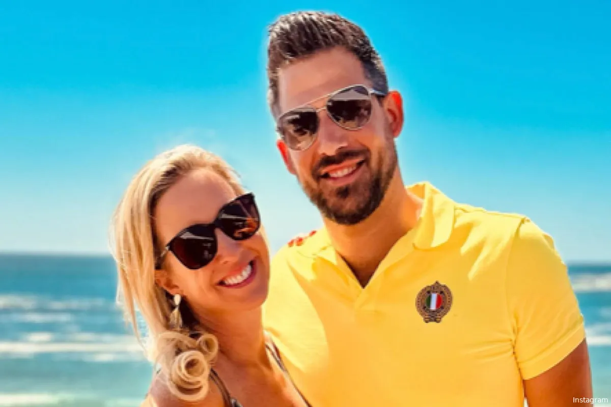 Kathleen Aerts en haar man Steven Van Hoof hebben geweldig nieuws te melden: "Toppers!"