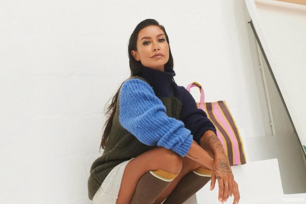 Jaimie Vaes onder vuur door pittige selfie: "Je bent moeder. Doe normaal!"