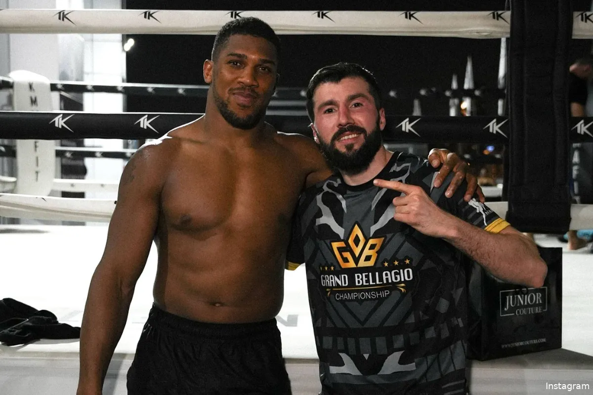 Anthony Joshua traint Glory vechter – bokscarrière voor Nabiyev?
