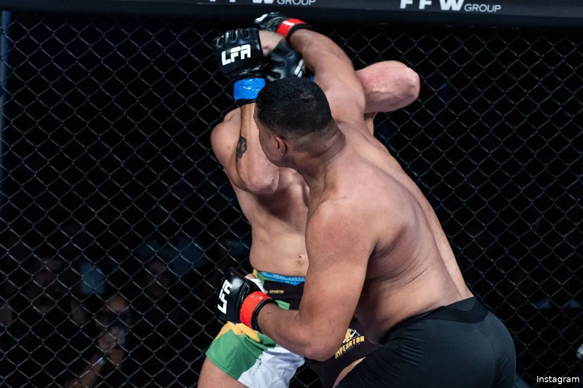 Ongeslagen UFC-vechter betrapt op doping: zware straf opgelegd en winst afgenomen