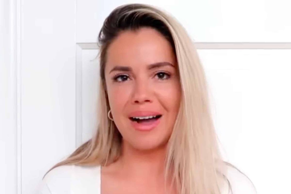 Nederlandse roddelkoningin Yvonne Coldeweijer in verwachting van eerste