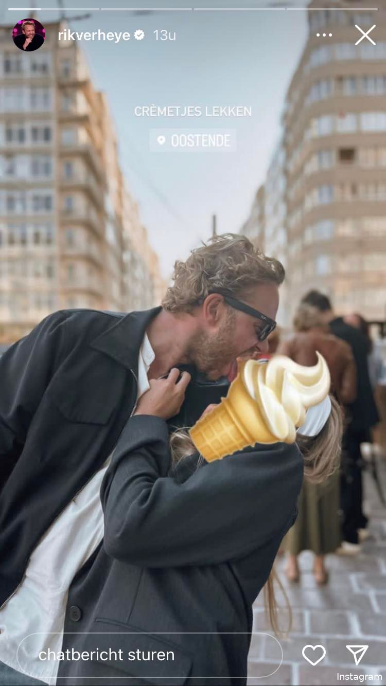 Is Rik Verheye opnieuw verliefd? Acteur deelt plots intieme foto met nieuwe vlam: "Crèmetjes lekken"
