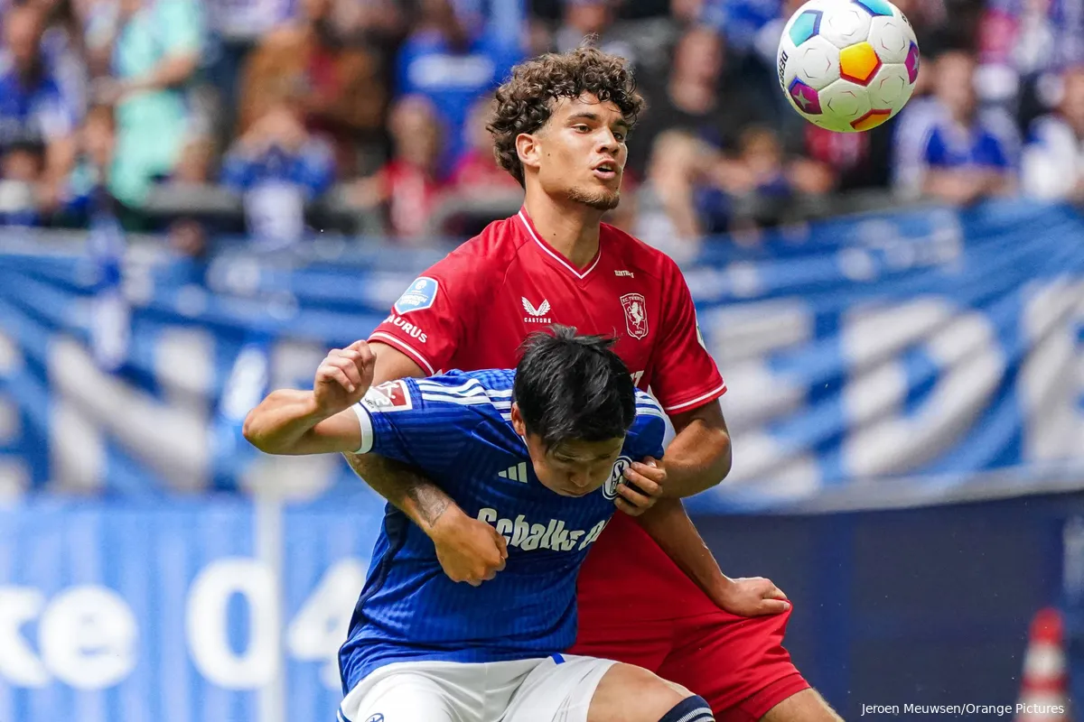 julien mesbahi schalke twente close up