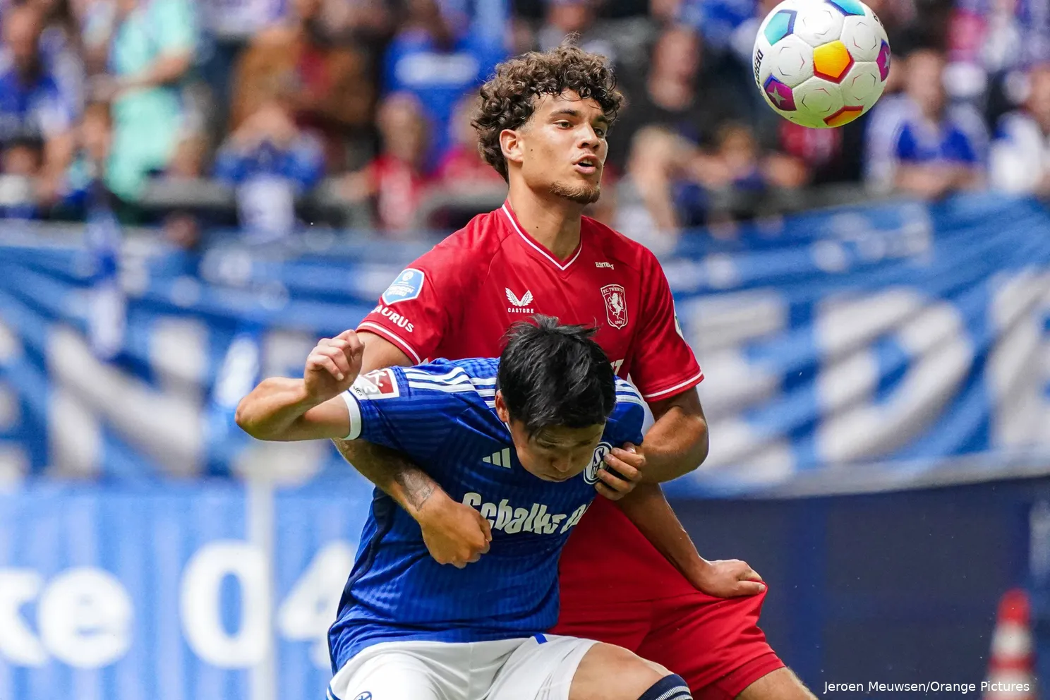 julien mesbahi schalke twente close up