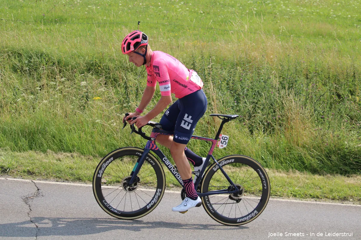 Van den Berg verslaat medevluchters in slotrit Polen, Almeida wint eindklassement